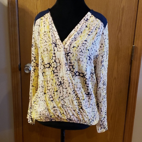 Sam & lavi wrap style yellow navy long sleeve top - Picture 2 of 6